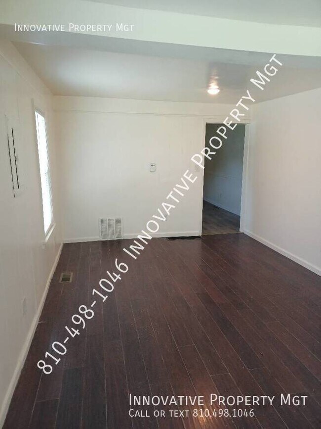 Building Photo - 1133 W Buder Ave