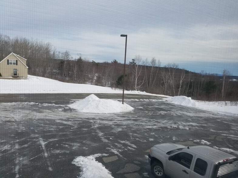 Open Parking - 1374 Bucksport Rd