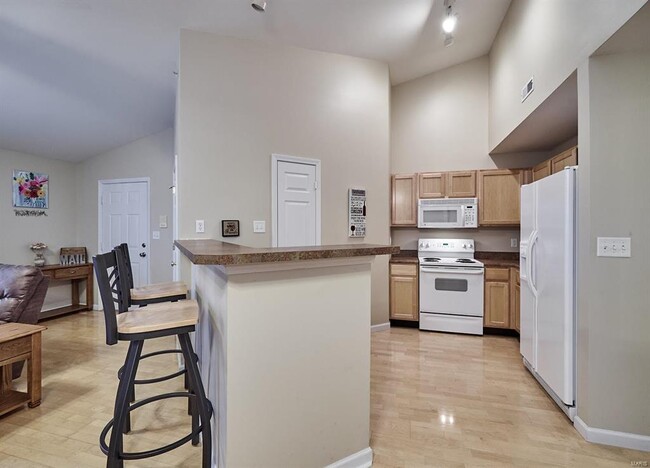 Building Photo - 20 Homefield Gardens Dr