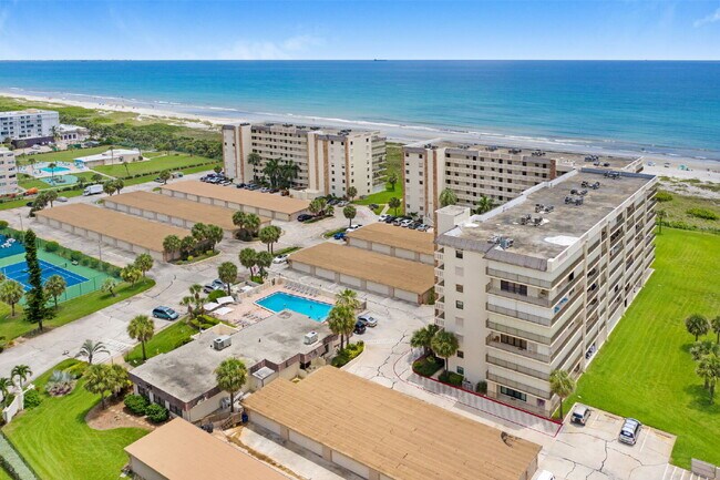 Building Photo - Experience coastal living at its finest in...
