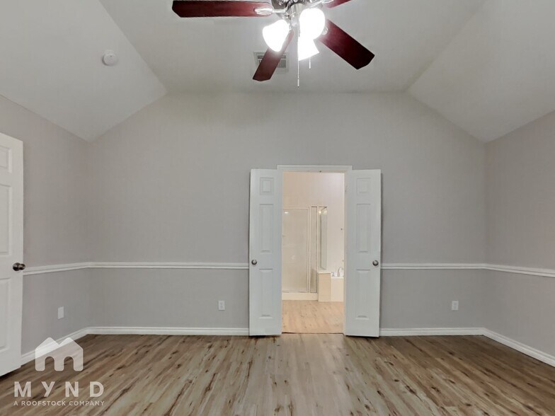 Building Photo - 22902 Creekside Gate Ct