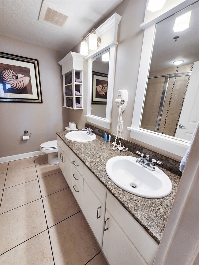 Building Photo - 11800 Front Beach Rd