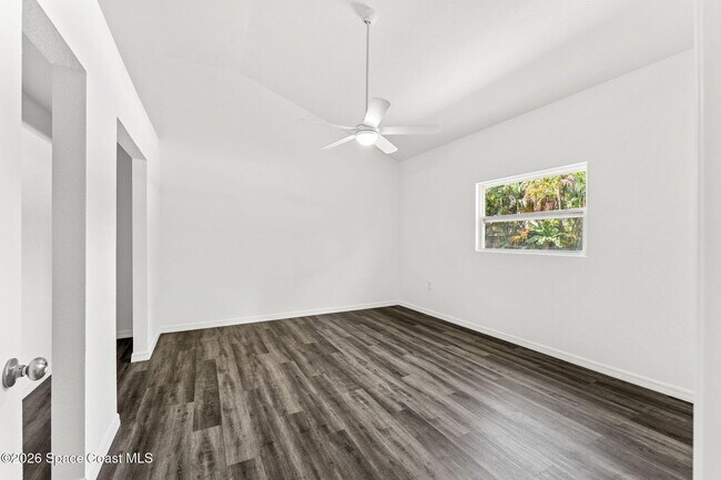 Building Photo - 1625 Hortana Dr