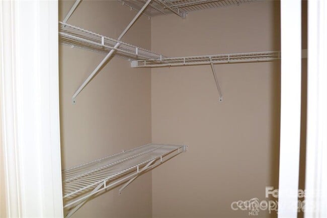 Building Photo - 9806 Longstone Ln