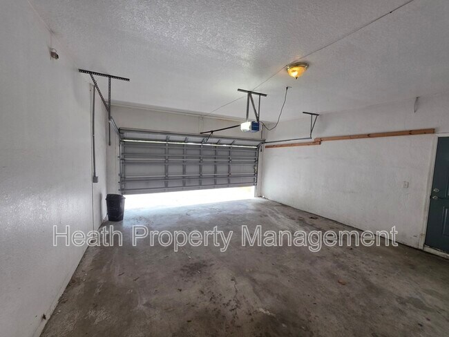 Building Photo - 5157 Rena St