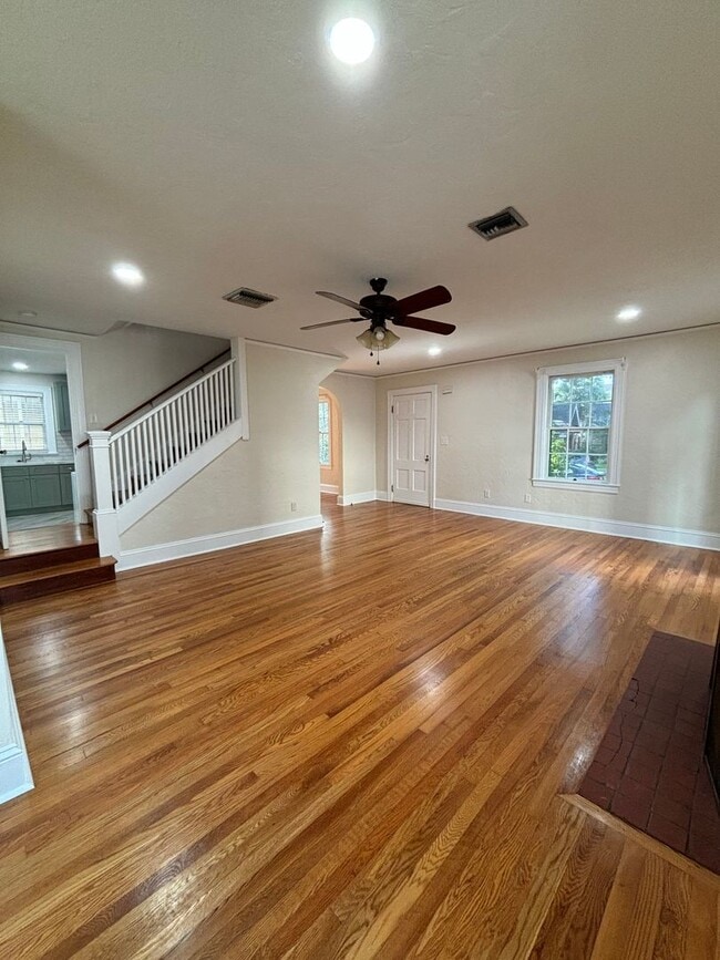 Building Photo - LEASE PENDING!!!! FALL 2026!!! NEWLY REMOD...