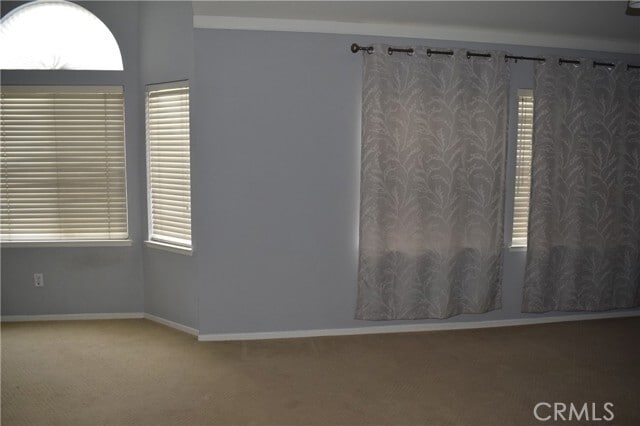 Building Photo - 573 E Stephanie Dr