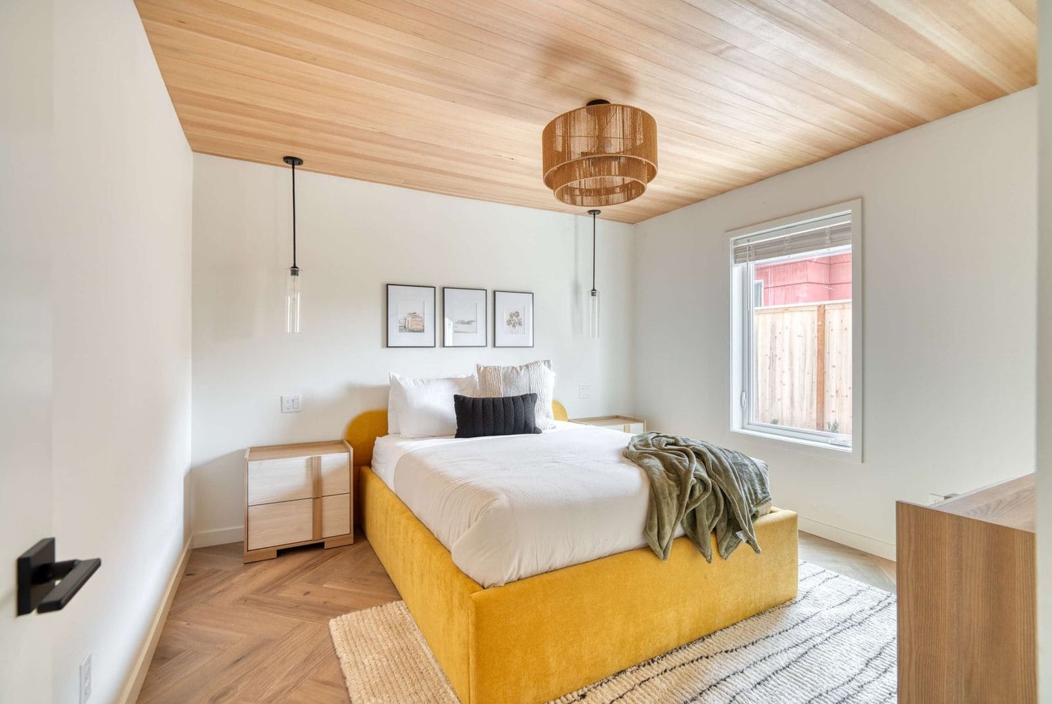 Building Photo - 5012-5022-5022 NE 26th Ave