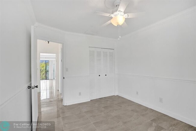Building Photo - 8904 SW 22nd St