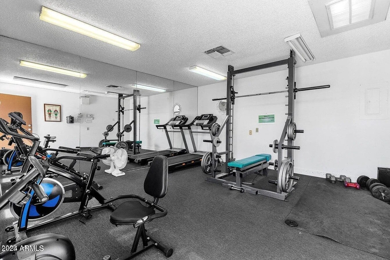 On-Site Workout Room - 4554 E Paradise Village Pky N