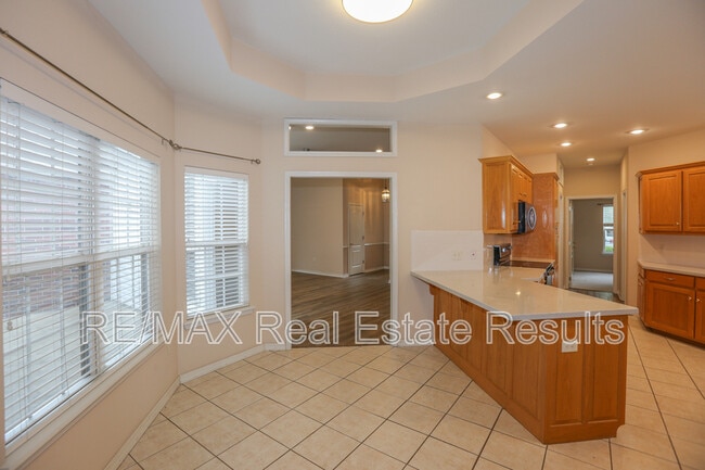 Building Photo - 6454 Norman Ave