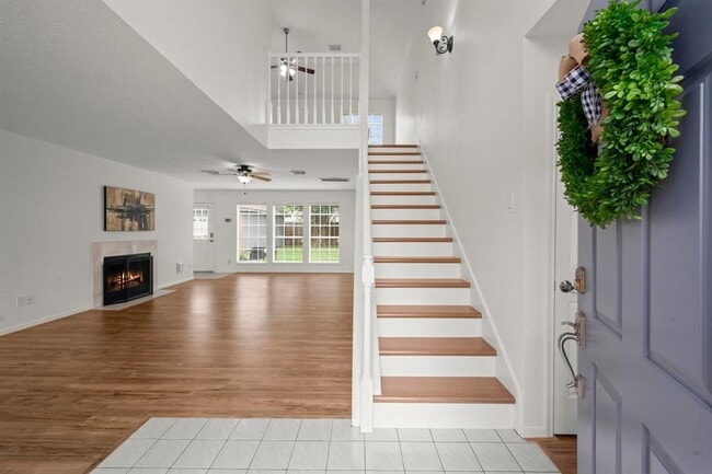 Building Photo - 10206 Jockey Club Dr