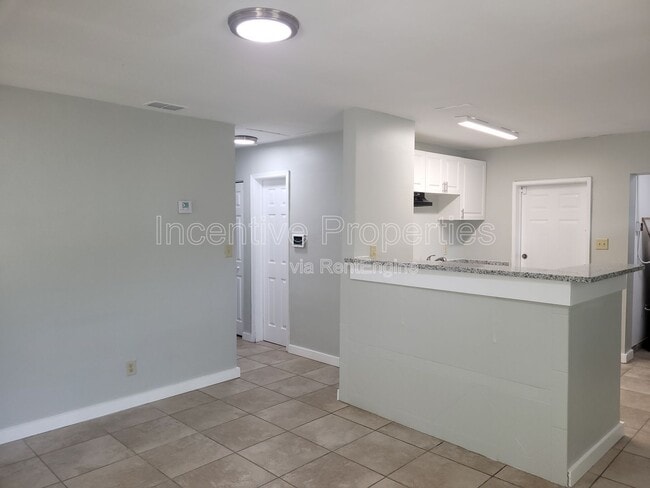 Building Photo - 7726 Pomelo Dr