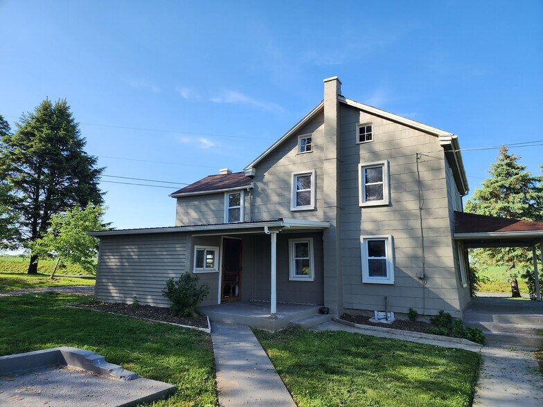 Side Entrance - 91 Scheller Rd
