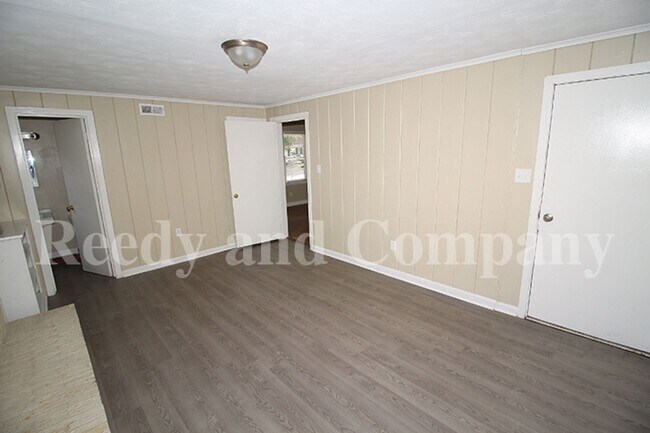 Building Photo - 1555 S Perkins Rd