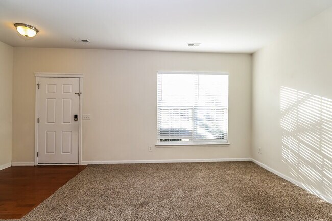 Building Photo - 16105 Long Talon Way