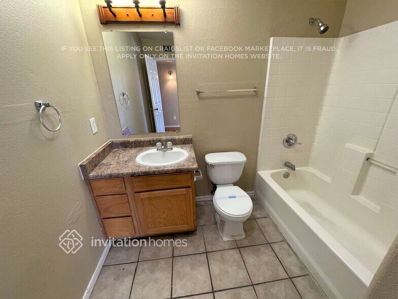 Building Photo - 6940 W Catalina Dr