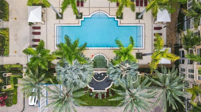 Building Photo - 3001 NE 185th St