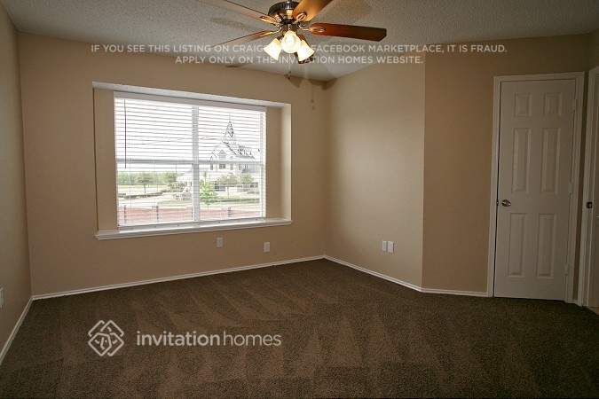 Building Photo - 2829 Clearwater Dr