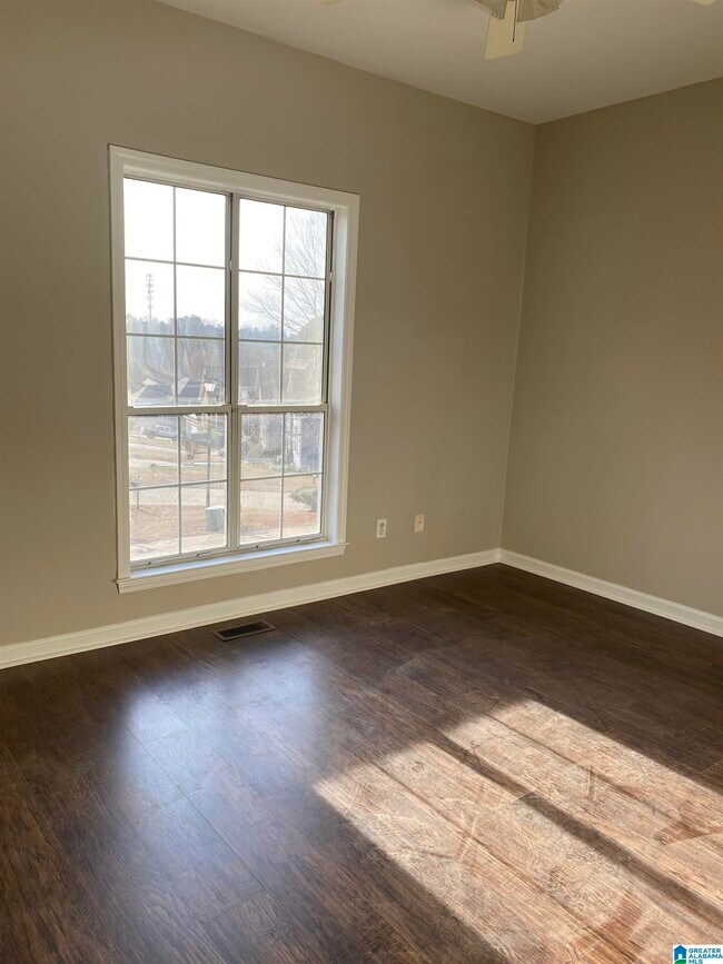Building Photo - 1201 Deer Trail Rd
