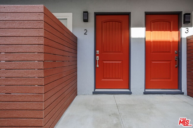 Building Photo - 1116 San Rafael Ave