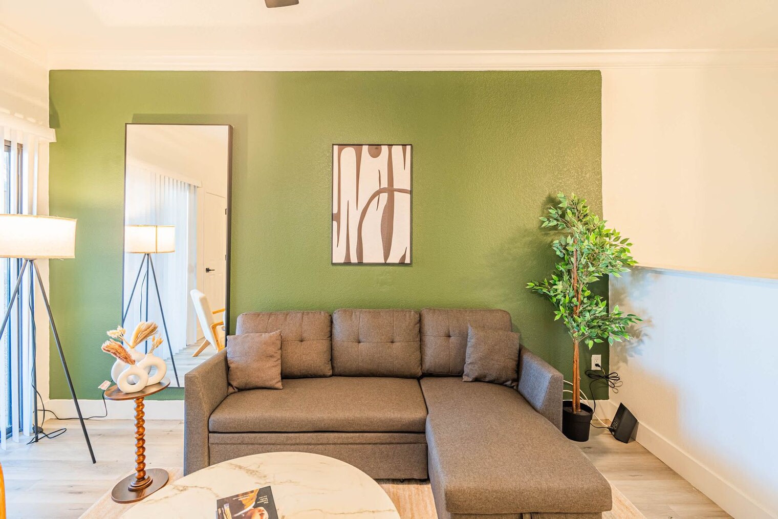 Building Photo - 2155 S 55th St