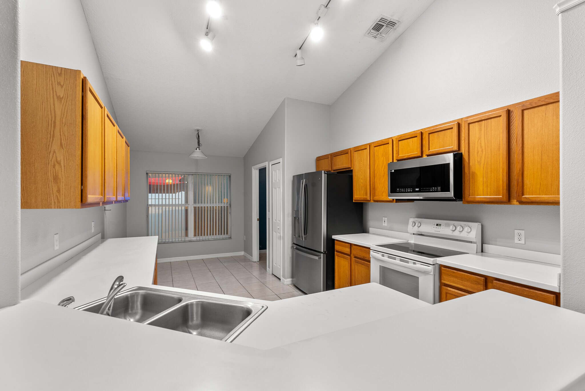 Building Photo - 2817 Moultrie Creek Dr