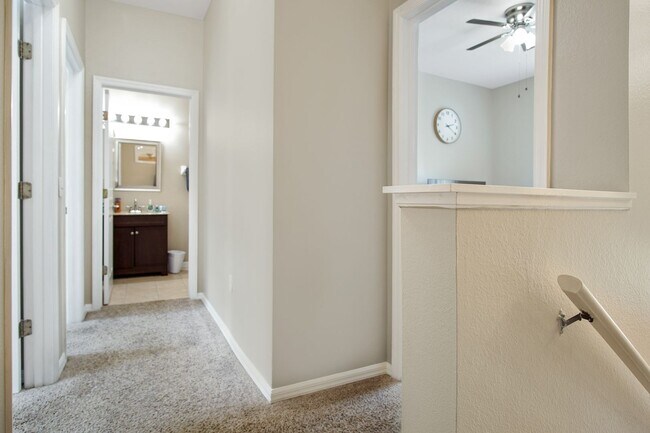 Building Photo - Modern 3-Bedroom, 2-Bath Townhouse near Ch...