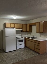 Building Photo - 712 Patton Cir