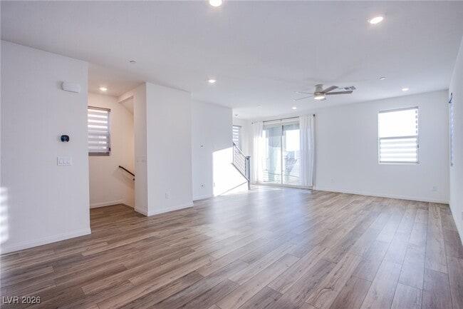 Building Photo - 11649 Stone Curlew Ave