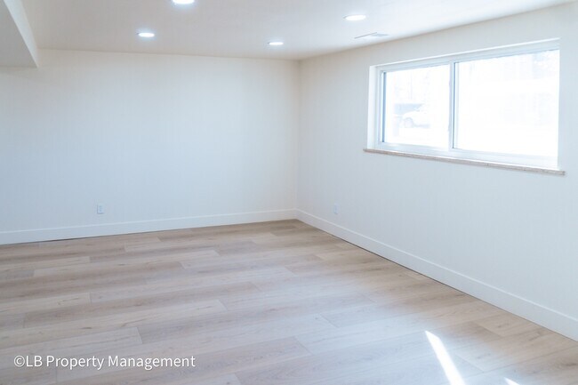 Building Photo - 4341 W Rice Pl