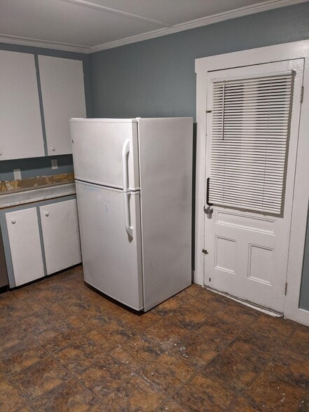 Kitchen - 21 Charles St
