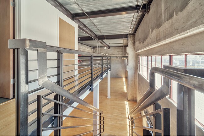 Building Photo - 465 10th St