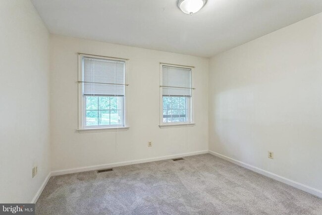 Building Photo - 14610 Balsam Ct
