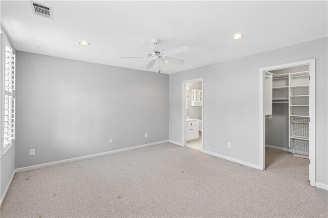 Building Photo - 520 Redding View Ct NW