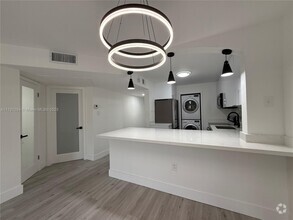 Building Photo - 7910 N Colony Cir