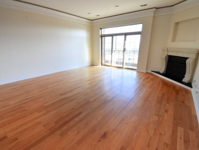 Building Photo - 4518 N Kedzie Ave