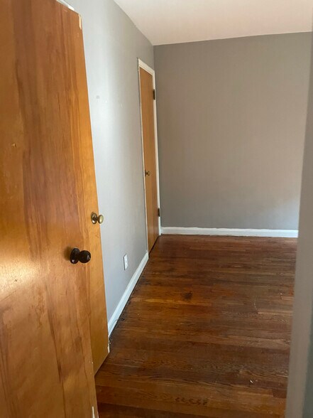 Building Photo - 5917 Cary Ave