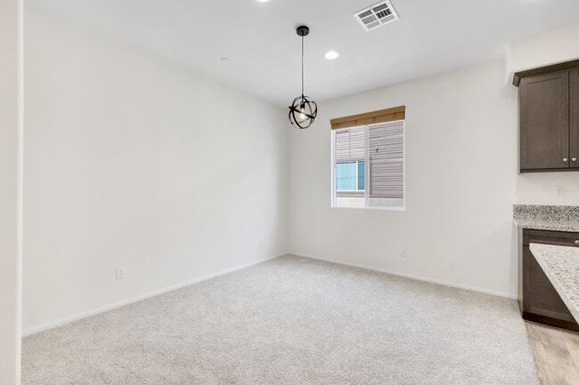 Building Photo - 7398 Solstice Pl