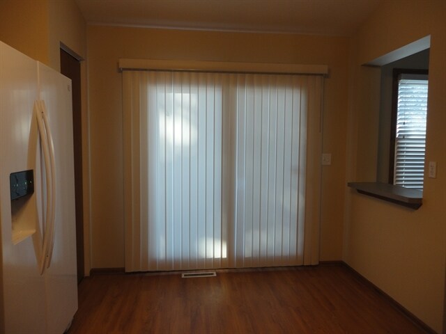 Building Photo - 106 James Cir SE