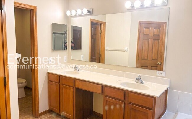 Building Photo - 4369 Houser Dr