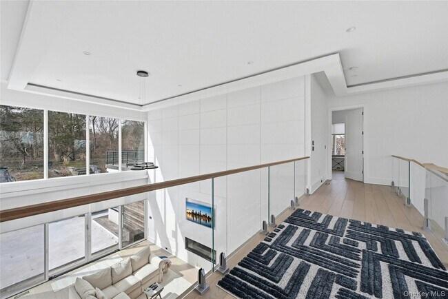 Building Photo - 43 Smugglers Path