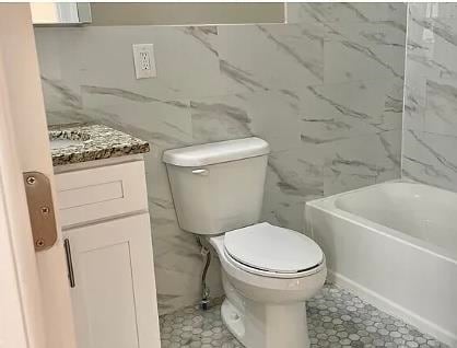 Building Photo - 188 Custer Ave