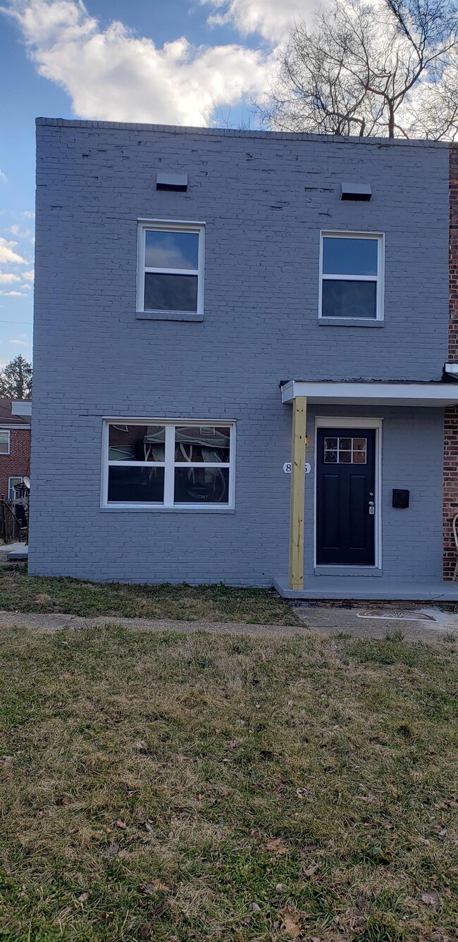 Primary Photo - 8515 Chestnut Oak Rd