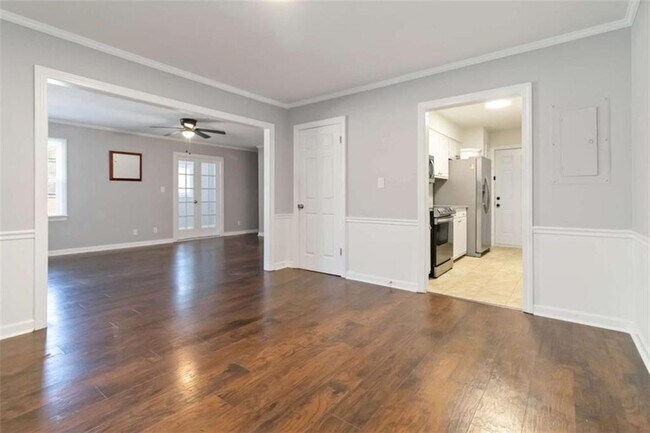 Building Photo - 46 Le Parc Fontaine