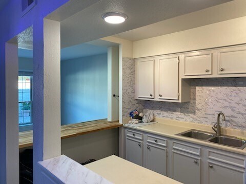 Building Photo - 11550 Chimney Rock Rd
