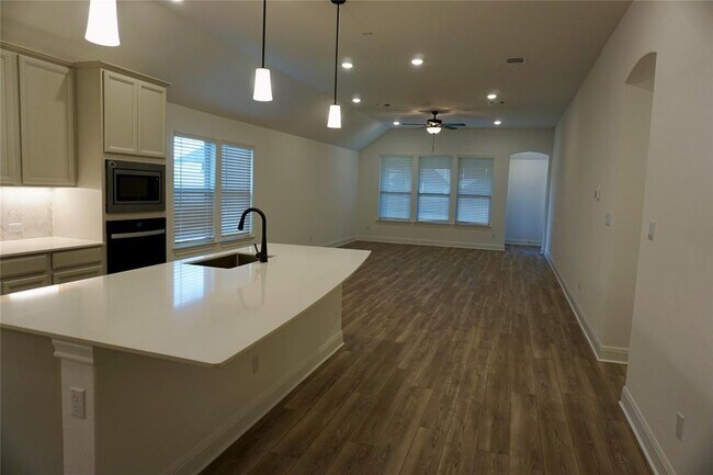 Building Photo - 105 Elm Rdg Wy