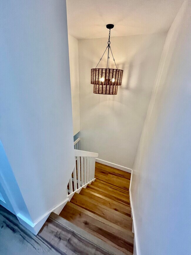 Building Photo - 106 Linda Ln