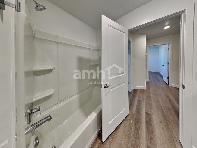 Building Photo - 6530 E Paseo Baranda