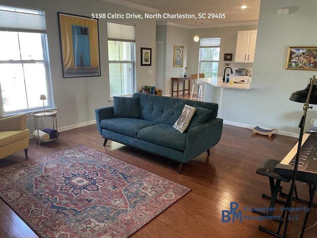 Building Photo - 5198 Celtic Dr